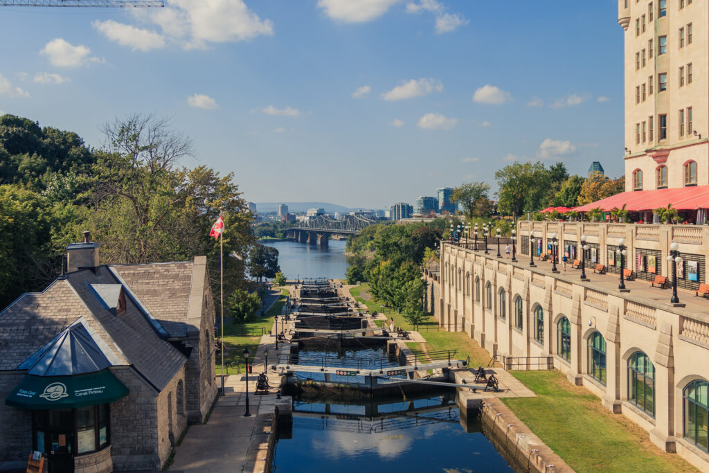 Der Rideau Canal in Ottawa – UNESCO-Welterbe und im Winter die längste Eislaufbahn der Welt.